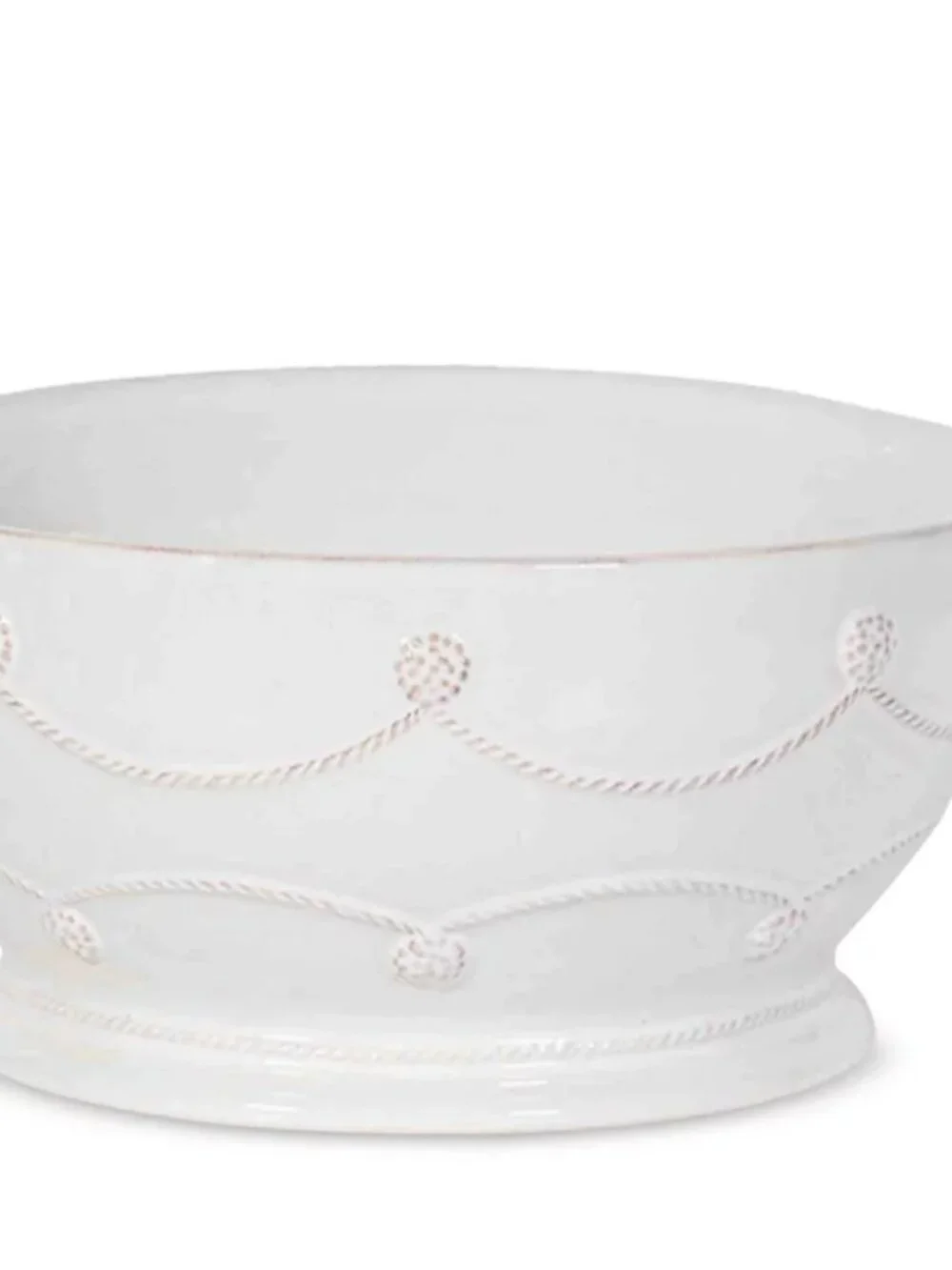 Juliska Ceramic Berry and Thread Whitewash Round Casserole with Lid New in box